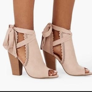 Justfab blush "just for fun" peep toe booties